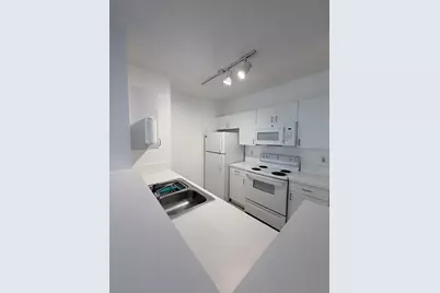 630 S Sapodilla Avenue #323, West Palm Beach, FL 33401 - Photo 3