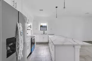 867 NW 27th Terrace, Fort Lauderdale, FL 33311 - Photo 13