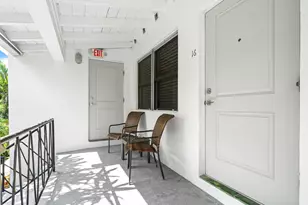 2060 NE 1st St, Deerfield Beach, FL 33441 - Photo 5
