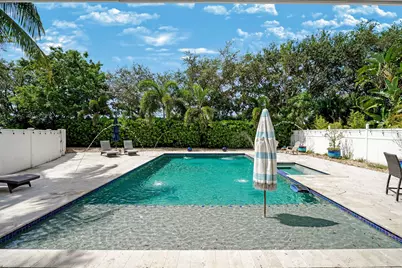 980 Delray Lakes Drive, Delray Beach, FL 33444 - Photo 3