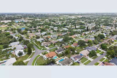 1127 NW 9th Street, Boynton Beach, FL 33426 - Photo 35