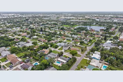 1127 NW 9th Street, Boynton Beach, FL 33426 - Photo 37