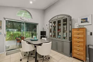 1201 NW Lombardy Dr, Port Saint Lucie, FL 34986 - Photo 13