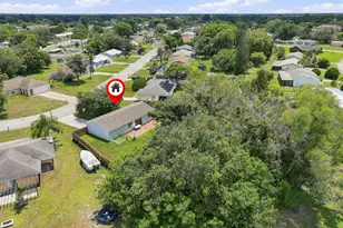 484 SW Eastport Cir, Port Saint Lucie, FL 34953 - Photo 35