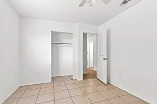 484 SW Eastport Cir, Port Saint Lucie, FL 34953 - Photo 23