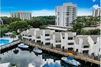1127 Boca Cove Lane, Highland Beach, FL 33487 - Photo 19