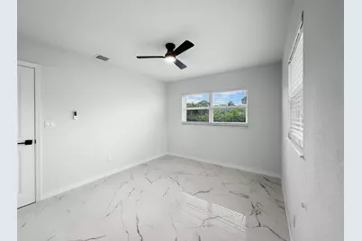 2030 NE 1st Lane, Boynton Beach, FL 33435 - Photo 15