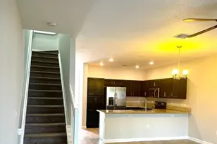 5887 NW 56th Pl, Tamarac, FL 33319 - Photo 5