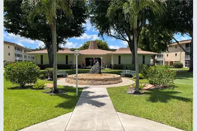 400 Village Green Circle W #205, Palm Springs, FL 33461 - Photo 3