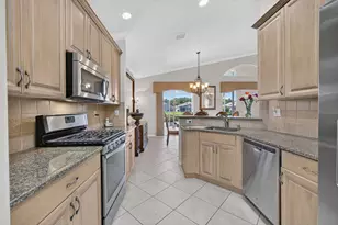 382 NW Springview Loop, Port Saint Lucie, FL 34986 - Photo 11