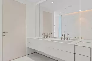 200 Arkona Ct, West Palm Beach, FL 33401 - Photo 5