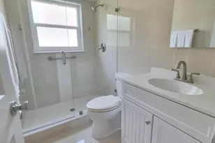 144 Dorchester G, West Palm Beach, FL 33417 - Photo 3