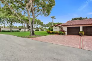 6394 Pointe Pleasant Cir, Delray Beach, FL 33484 - Photo 3