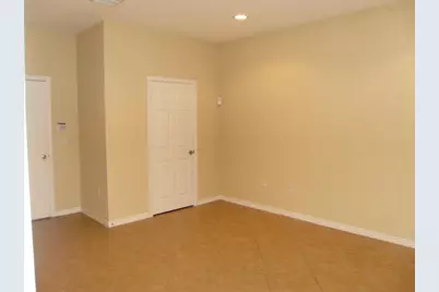 335 E Thatch Palm Circle #105, Jupiter, FL 33458 - Photo 5