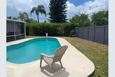 5813 NW 18th Court, Margate, FL 33063 - Photo 9