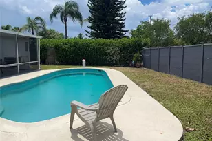 5813 NW 18th Ct, Margate, FL 33063 - Photo 9