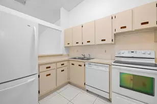 3645 NW 83rd Ln, Sunrise, FL 33351 - Photo 11