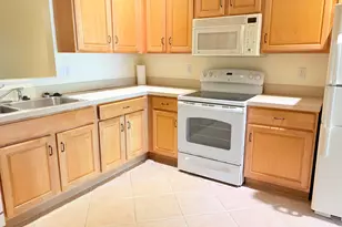 10632 Lake Shore Dr, Wellington, FL 33414 - Photo 7