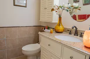 715 Lori Dr, Palm Springs, FL 33461 - Photo 13