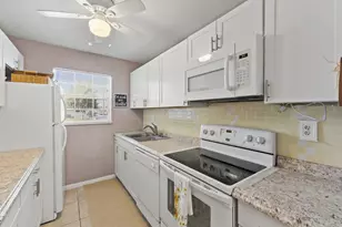 406 Sandpiper Dr, Fort Pierce, FL 34982 - Photo 9