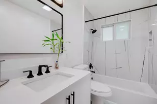 6760 SW 11th St, Pembroke Pines, FL 33023 - Photo 21