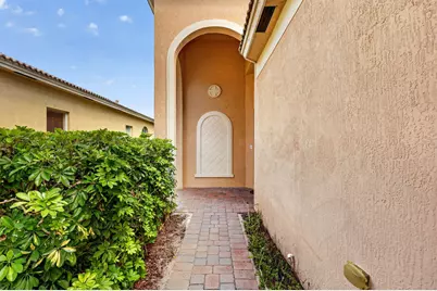 5614 Sunberry Circle, Fort Pierce, FL 34951 - Photo 3