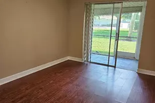 300 Village Green Cir S, Palm Springs, FL 33461 - Photo 7