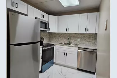 300 Village Green Circle S #114, Palm Springs, FL 33461 - Photo 5