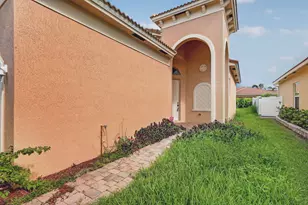 6305 Spring Lake Terrace, Fort Pierce, FL 34951 - Photo 3