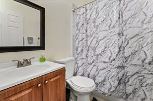 6112 NW Ginger Ln, Port Saint Lucie, FL 34986 - Photo 9