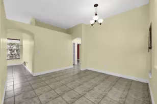 2325 NW 186th Ave, Pembroke Pines, FL 33029 - Photo 15