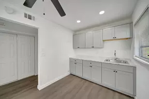 6001 NW 61st Ave, Tamarac, FL 33319 - Photo 5