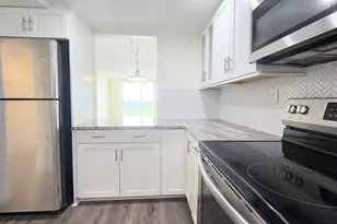 3100 W Rolling Hills Cir, Davie, FL 33328 - Photo 5