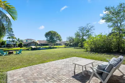 1494 Easthampton Circle, Wellington, FL 33414 - Photo 21