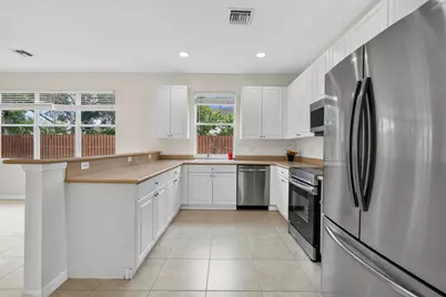 9951 E Verona Circle, Vero Beach, FL 32966 - Photo 11