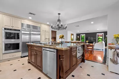 10798 Seacliff Circle, Boca Raton, FL 33498 - Photo 13