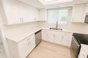 1232 Cabana Rd, Singer Island, FL 33404 - Photo 11
