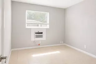 181 NW 42nd St, Oakland Park, FL 33309 - Photo 11