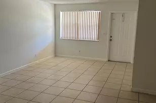 850 E Commercial Blvd, Oakland Park, FL 33334 - Photo 9