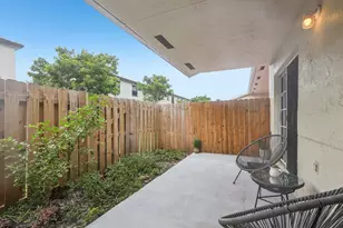980 NE 212th Terrace, Miami, FL 33179 - Photo 15