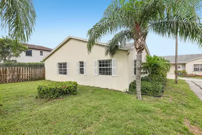 980 NE 212th Terrace #980-01, Miami, FL 33179 - Photo 39
