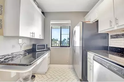 4070 Tivoli Court #307, Lake Worth, FL 33467 - Photo 13
