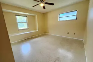 330 NE Solida Dr, Port Saint Lucie, FL 34983 - Photo 21