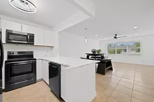 430 SE 2nd Ave, Deerfield Beach, FL 33441 - Photo 1