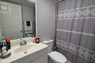 9957 Nob Hill Pl, Sunrise, FL 33351 - Photo 23