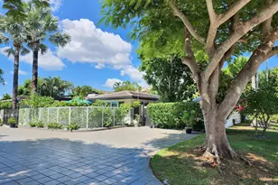 716 Middle River Dr, Fort Lauderdale, FL 33304 - Photo 3