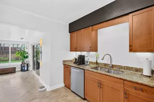 4670 NE 4th Ave, Oakland Park, FL 33334 - Photo 13