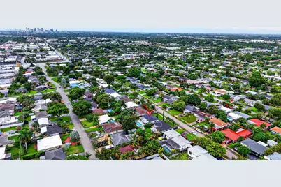 4670 NE 4th Avenue, Oakland Park, FL 33334 - Photo 75