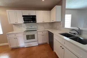 9761 NW 2nd St, Coral Springs, FL 33071 - Photo 3