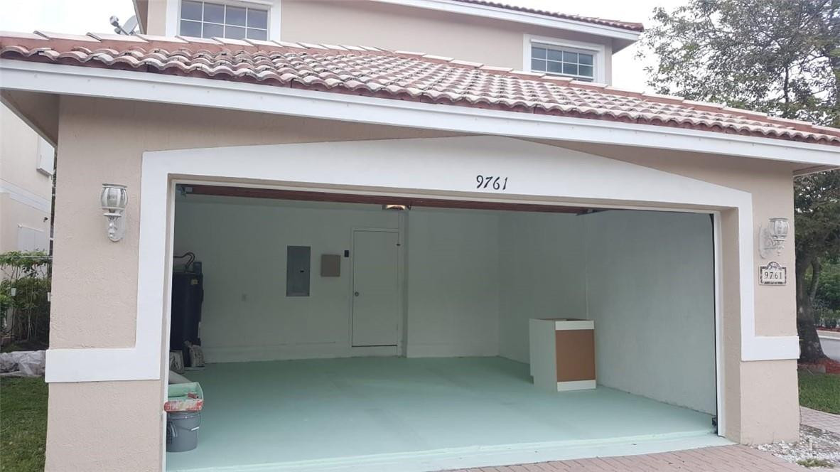 9761 NW 2nd St main architectural view